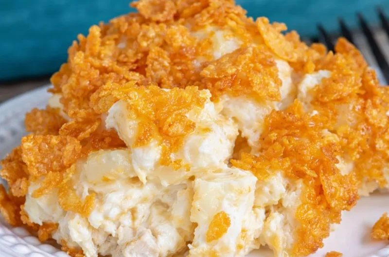 Funeral Potatoes: A Texture Guide (Cornflakes vs. Ritz) & The Secret to Non-Soggy Hashbrowns